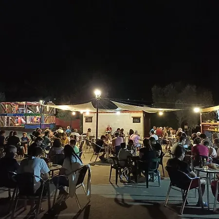 Aldea Vetonia Familiar- Piscinas-4 Zonas Infantiles Y Deportivas 4 Actividades Al Dia Hasta El 8 De Septiembre Con Monitores 