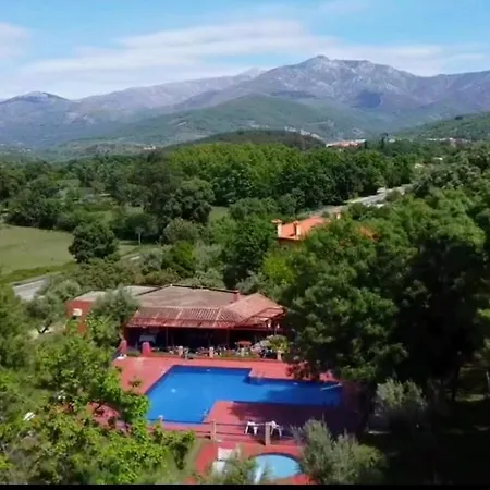 Aldea Vetonia Familiar- Piscinas-4 Zonas Infantiles Y Deportivas 4 Actividades Al Dia Hasta El 8 De Septiembre Con Monitores 
