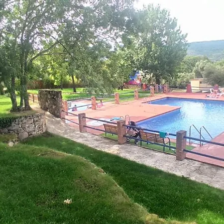 Aldea Vetonia Familiar- Piscinas-4 Zonas Infantiles Y Deportivas 4 Actividades Al Dia Hasta El 8 De Septiembre Con Monitores 